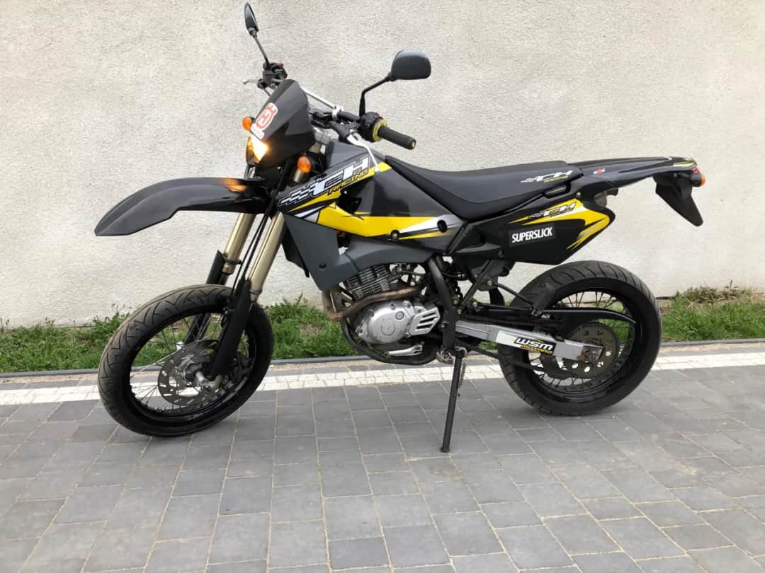 Husqvarna 125 4T - pełna specyfikacja i porównanie z innymi modelami