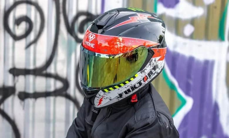 Czym pomalować kask motocyklowy, aby uniknąć najczęstszych błędów?