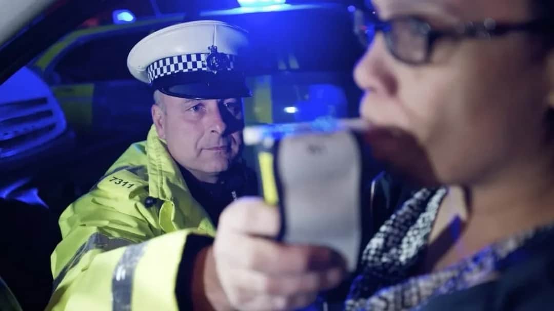 Czy strzały z wydechu są legalne w Polsce? Sprawdź konsekwencje prawne i ryzyko