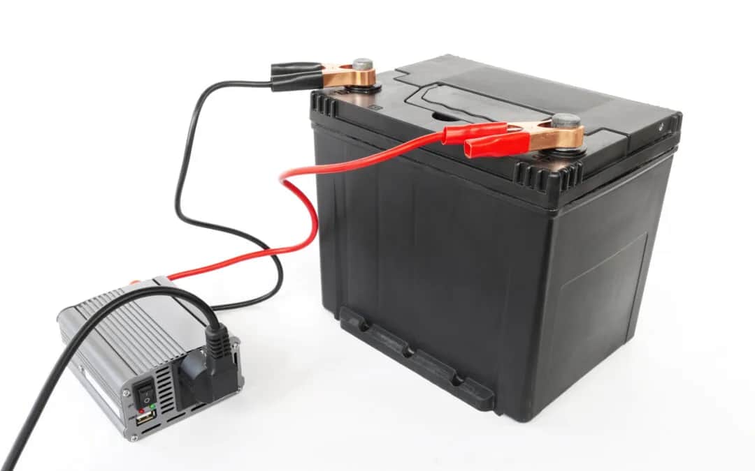 Jaki prostownik z rozruchem wybrać, by uniknąć problemów z akumulatorem?