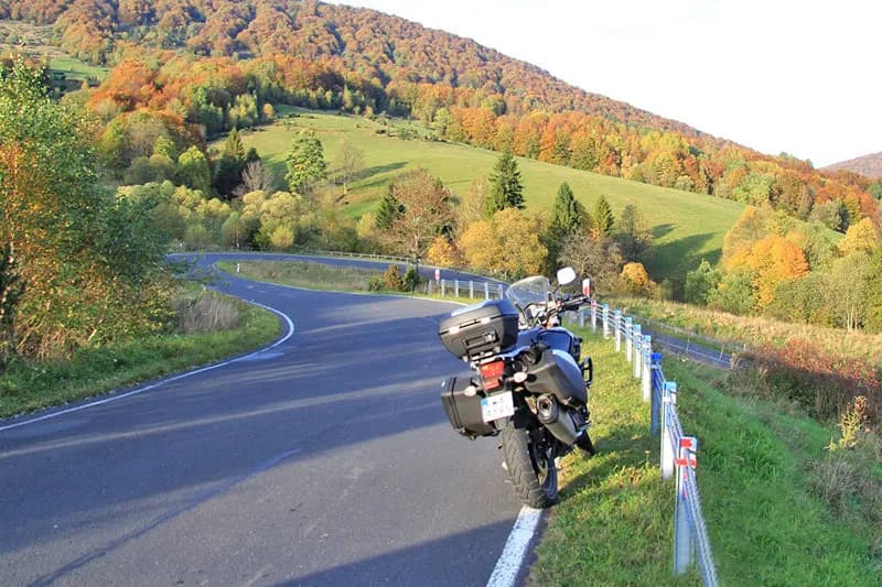 Najlepsze trasy motocyklowe w Opolskiem: atrakcje, trudności i praktyczne porady