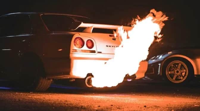 Jak zrobić strzały z wydechu w benzynie i uniknąć problemów z silnikiem