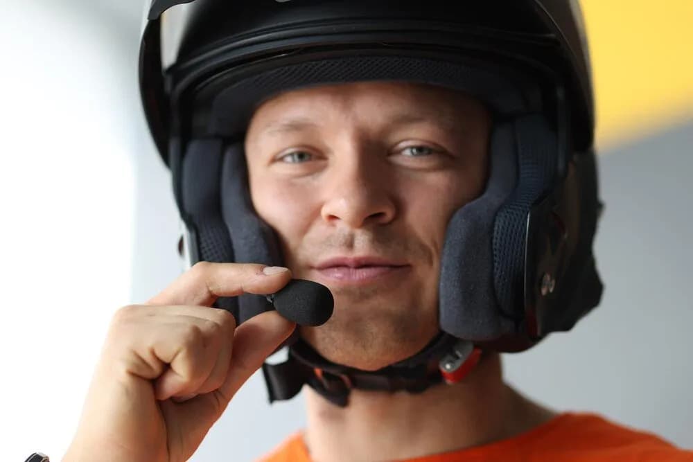 Jaki interkom motocyklowy wybrać, aby uniknąć problemów w trasie?