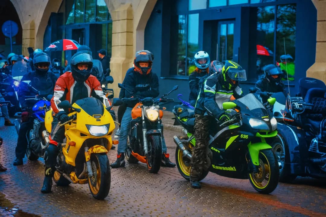 Kiedy zaczyna się sezon motocyklowy? Sprawdź daty i warunki! Kiedy zaczyna się sezon motocyklowy? Sprawdź daty i warunki!