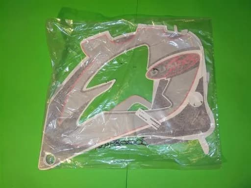 Odkryj oryginalne okleiny Husqvarna SM 125 – gdzie je kupić?