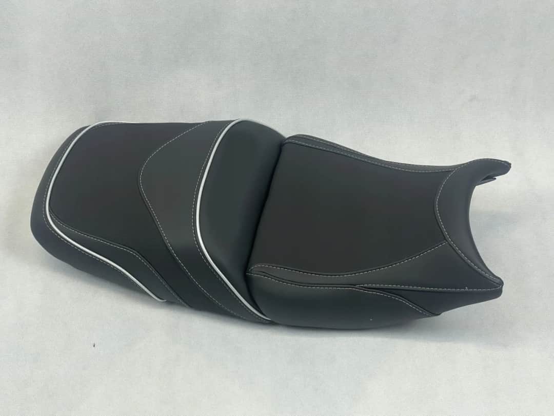 Jak obszyć siedzenie motocyklowe: uniknij błędów i oszczędź pieniądze